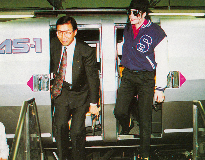 Michael Jackson Visits Sega