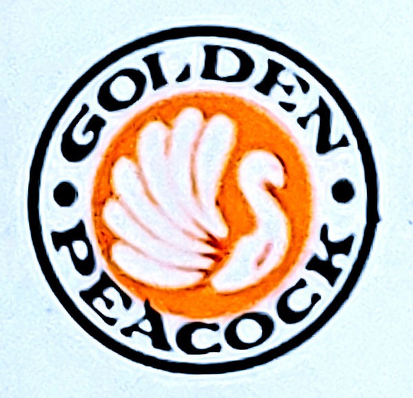 фото Golden Peacock